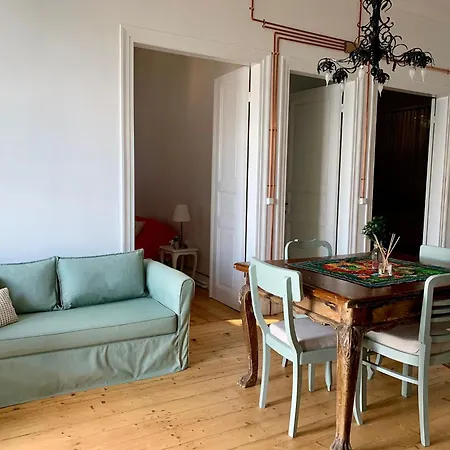 Apartment Bueyuekada Al Koesk