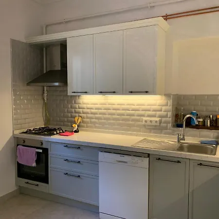 Bueyuekada Al Koesk Adalar