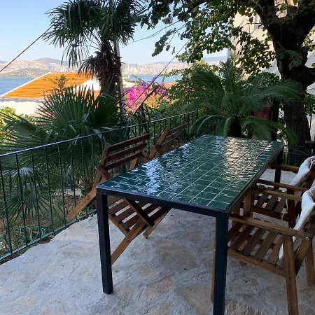 Appartement Bueyuekada Al Koesk