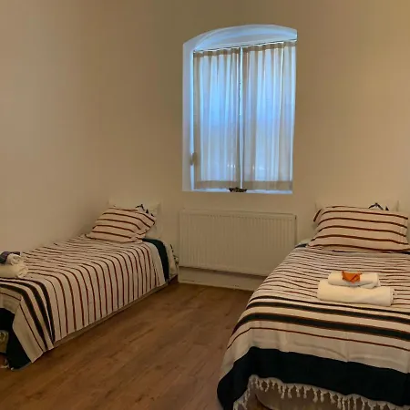 Bueyuekada Al Koesk אדאלר