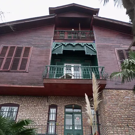 Bueyuekada Al Koesk אדאלר