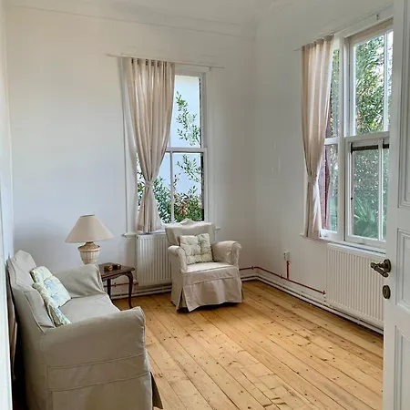 Bueyuekada Al Koesk Appartement *