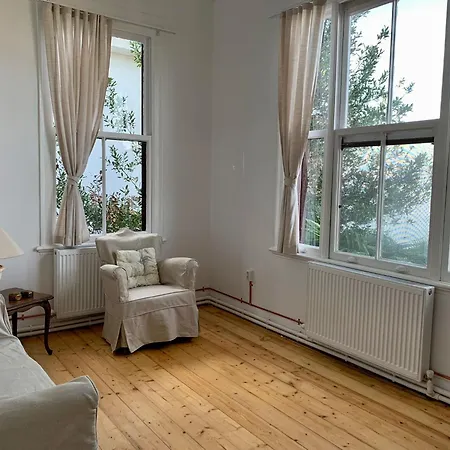 Appartement Bueyuekada Al Koesk *