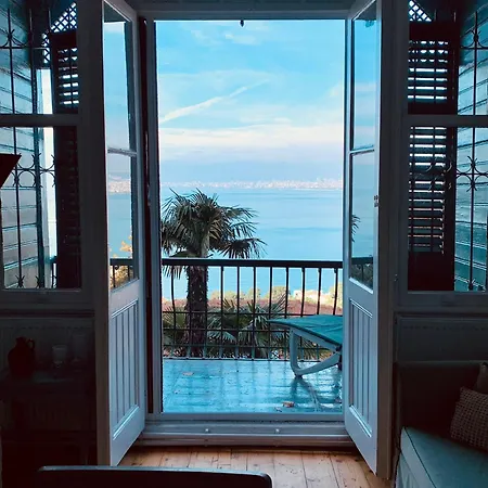 Appartement Bueyuekada Al Koesk *