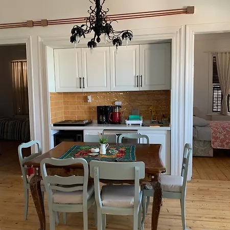 Bueyuekada Al Koesk דירה